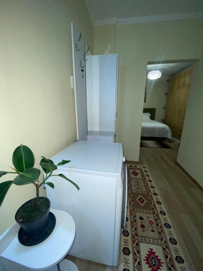 Evis House Apartamento Tirana Exterior foto