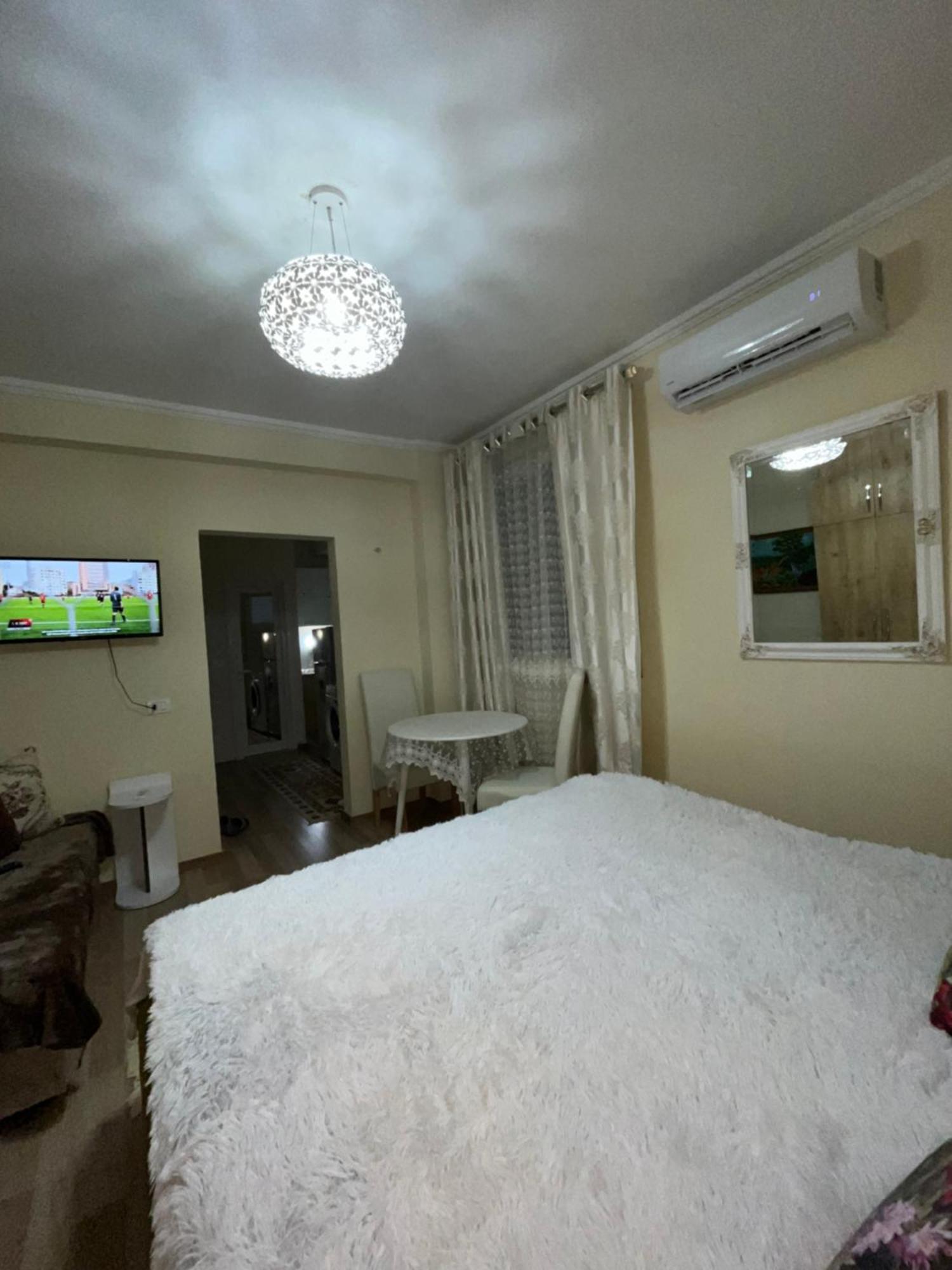 Evis House Apartamento Tirana Exterior foto