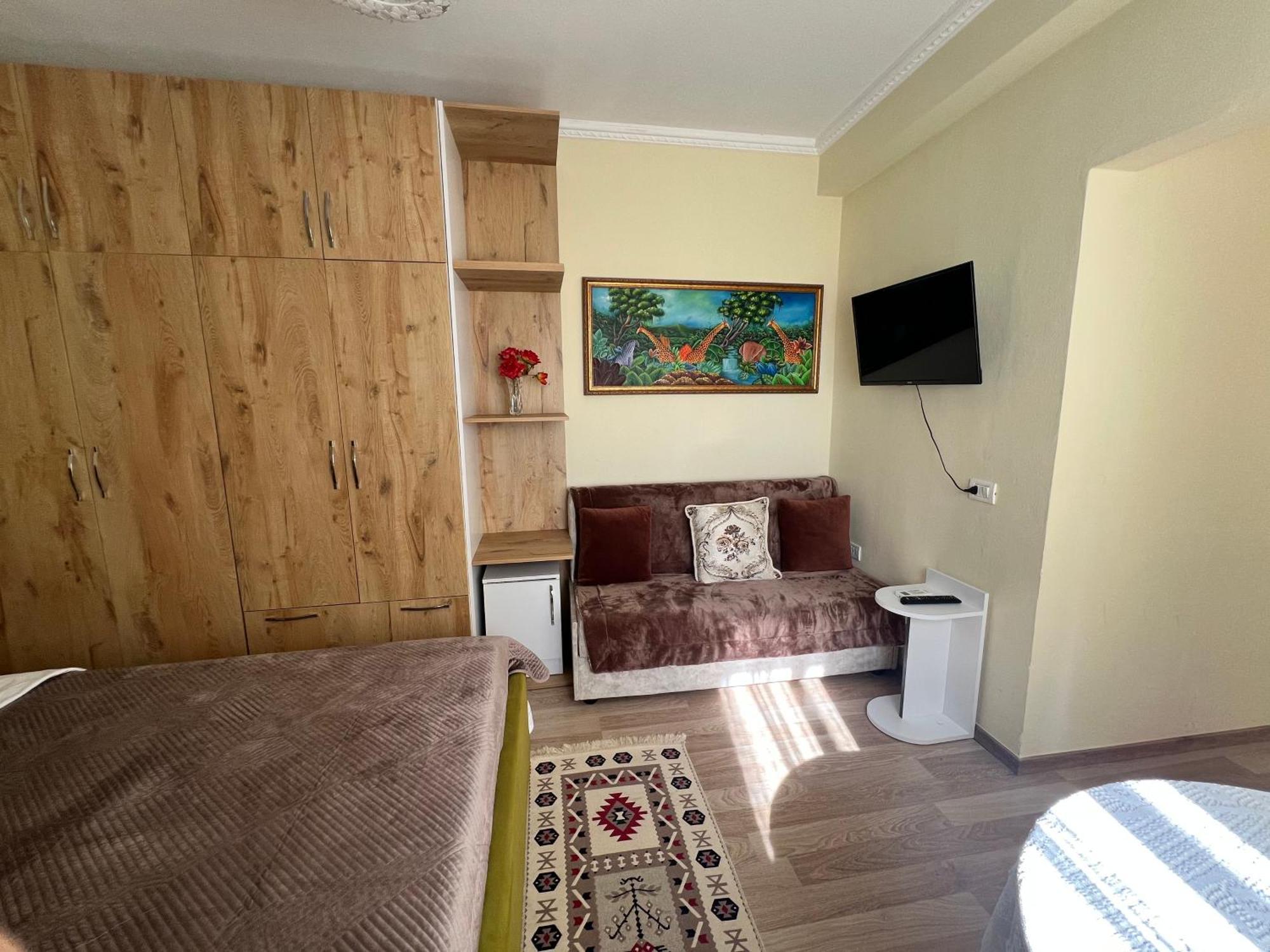 Evis House Apartamento Tirana Exterior foto